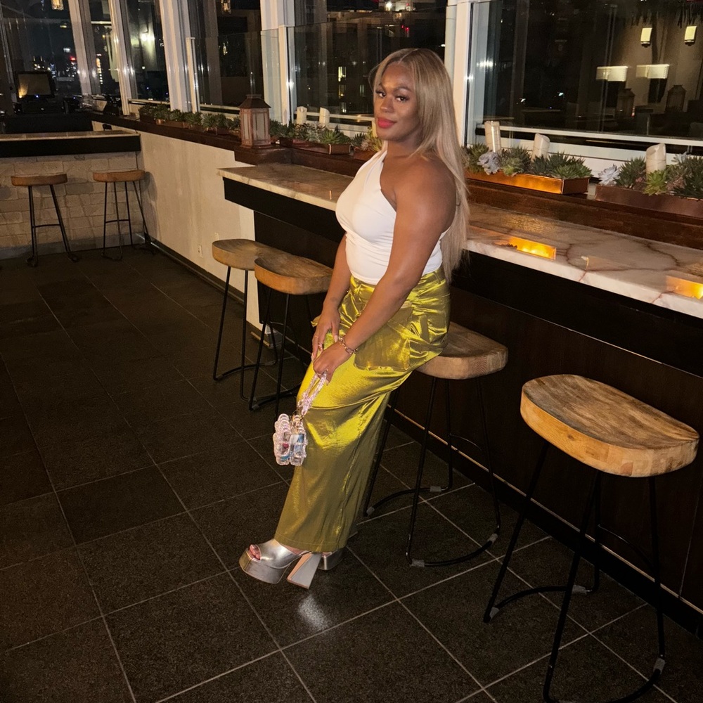 High-Waisted Olive Green Cargo Pants